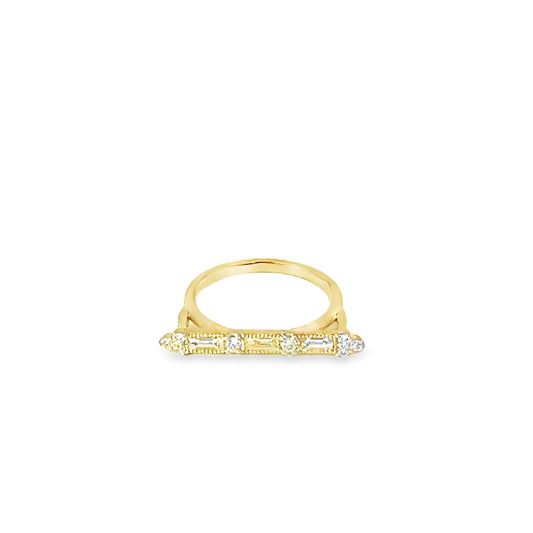 Yellow Gold Ring with Baguette and Round Cut Diamonds