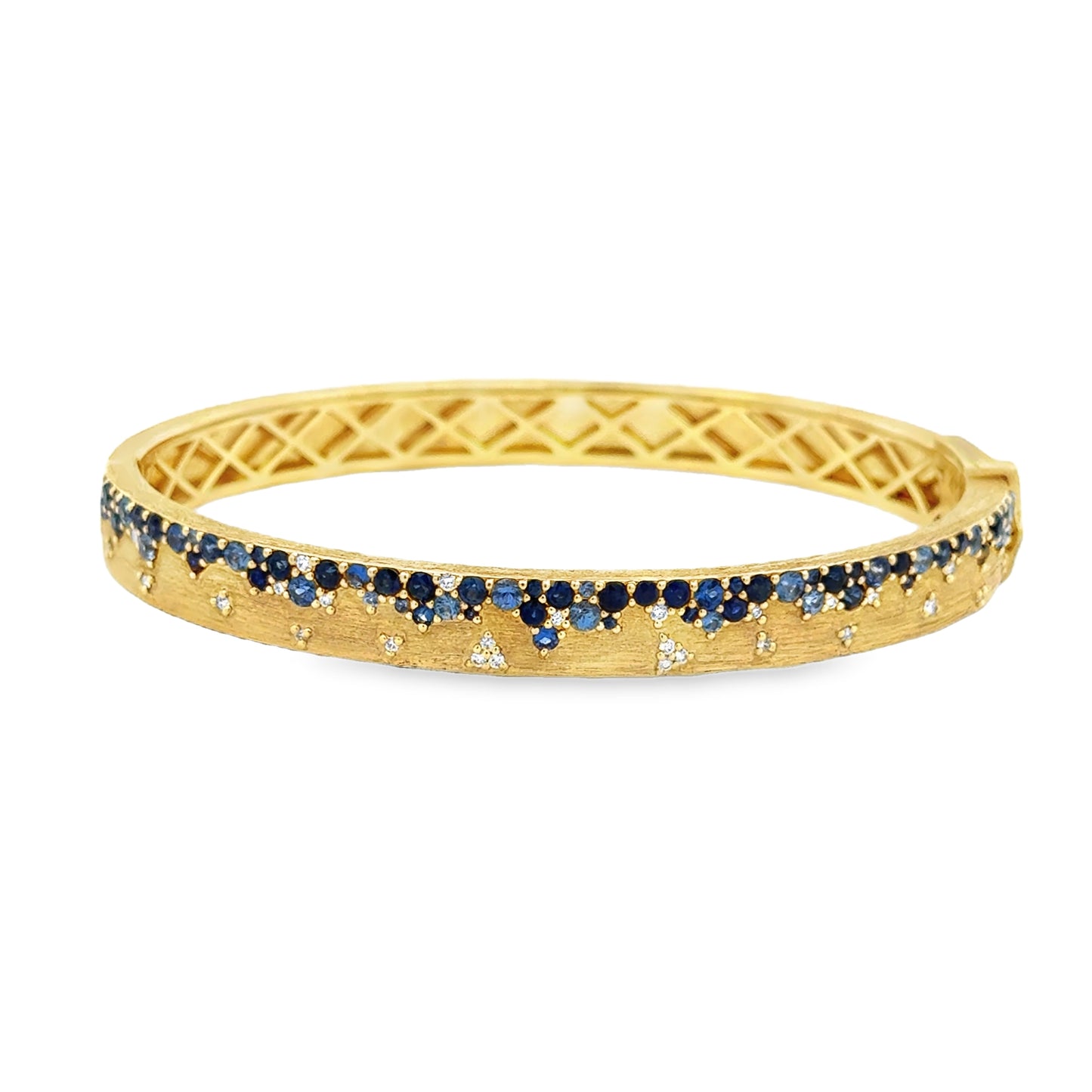18K Yellow Gold Diamond and Sapphire Bangle Bracelet (0.50ct)