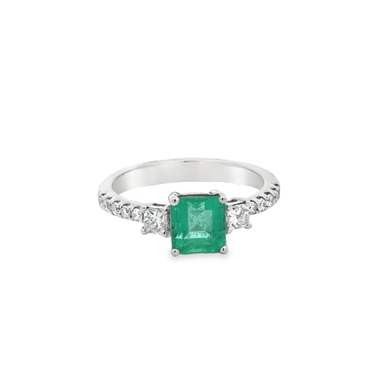 18K White Gold Emerald & Diamond Fashion Ring