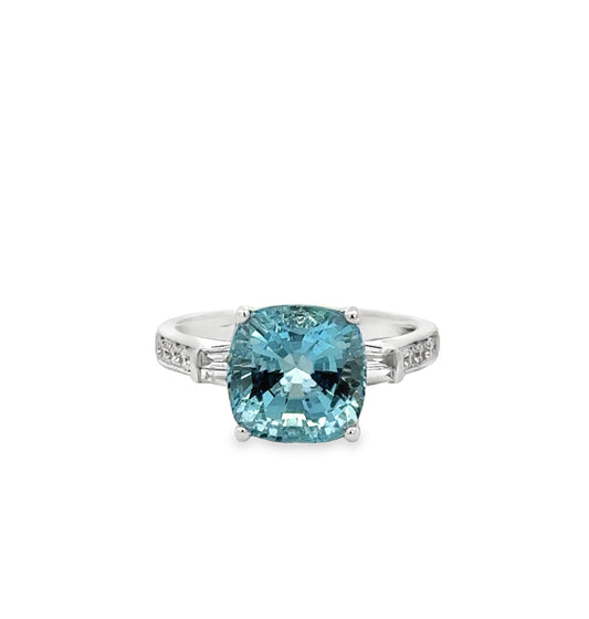 14K White Gold Aquamarine Fashion Ring (5.61ct)