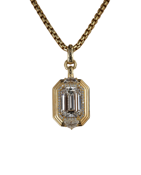 18K Yellow Gold Diamond Pendant